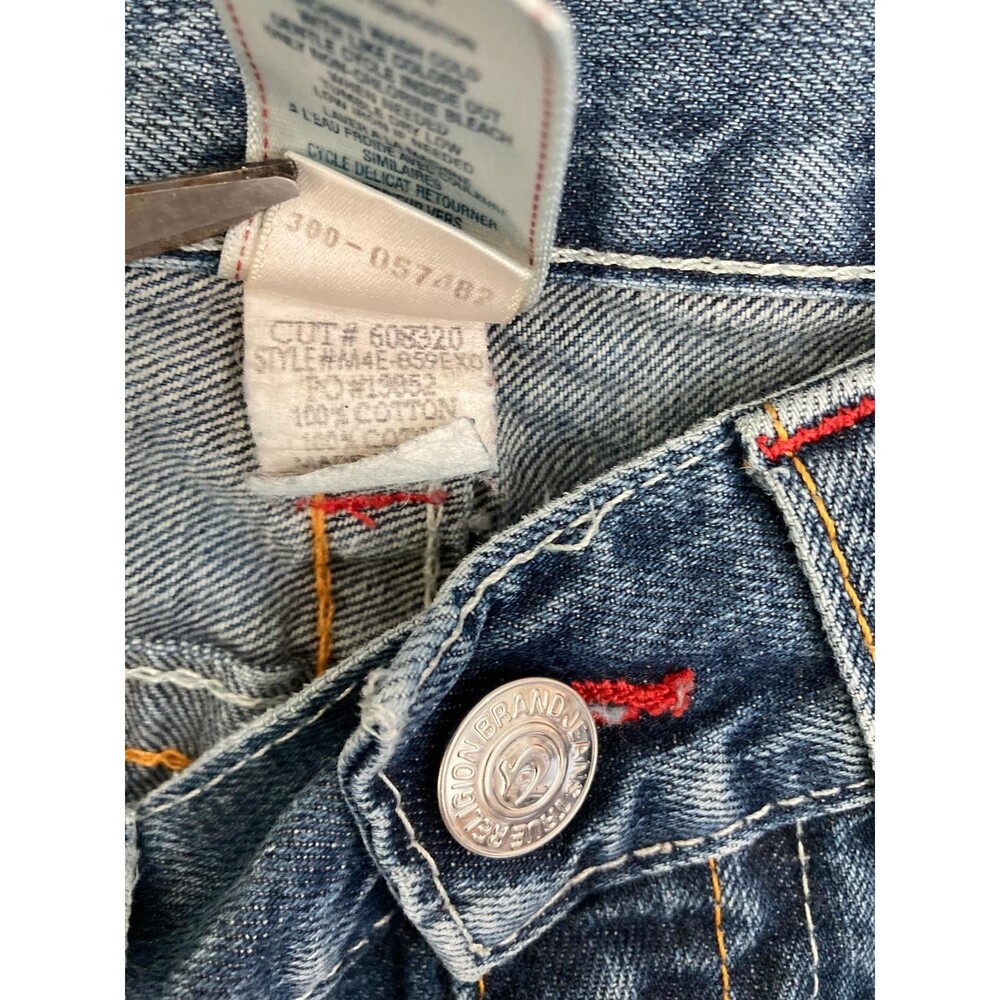True Religion Jeans Cut Off Shorts Mens 32 Denim Fray Hem Jorts Blue - Picture 8 of 11
